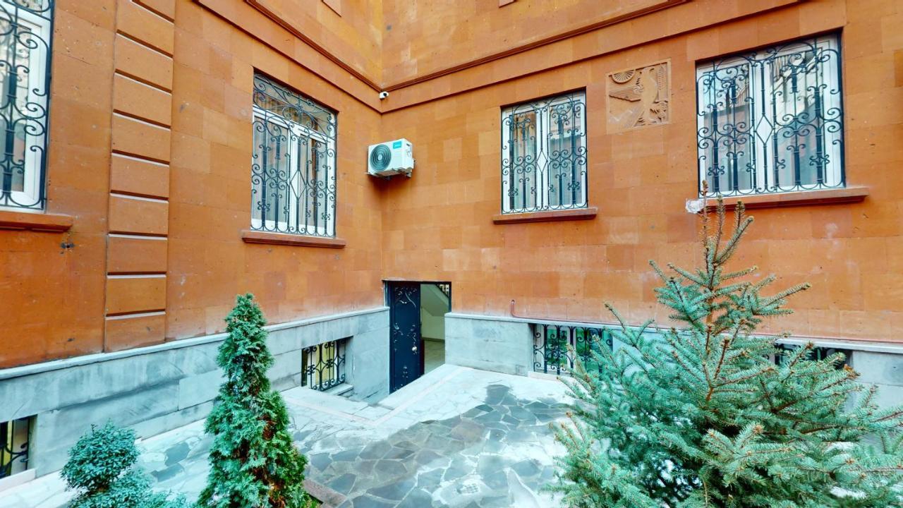 Aspar Boutique Hotel 예레반 외부 사진