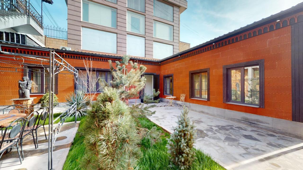 Aspar Boutique Hotel 예레반 외부 사진