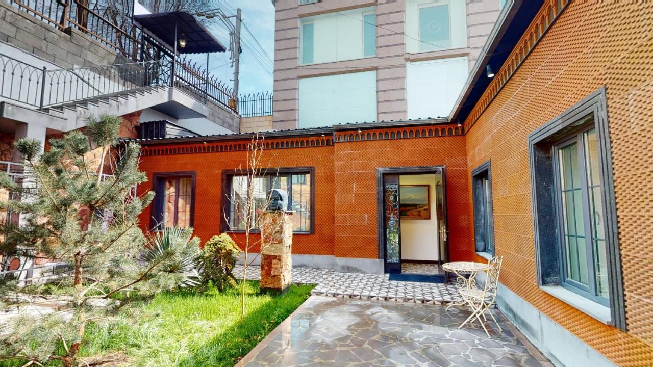 Aspar Boutique Hotel 예레반 외부 사진